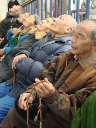 手術を待つ患者さん